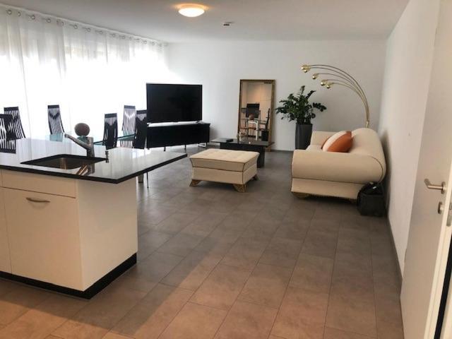 Hotel Hippel Krone Kerzers Екстериор снимка