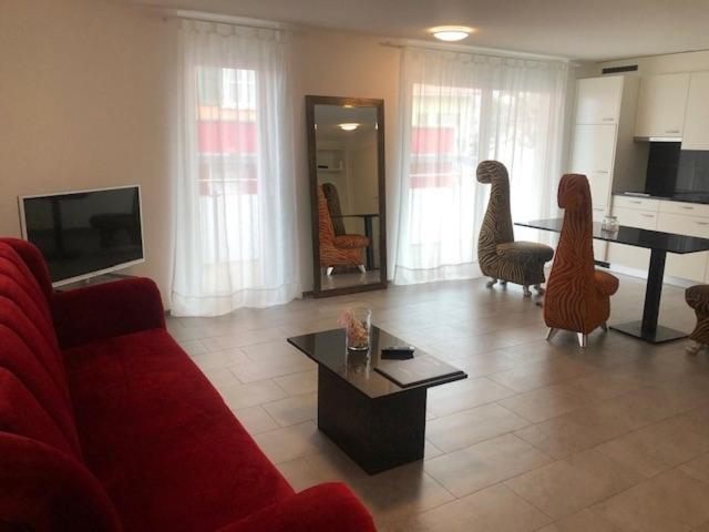 Hotel Hippel Krone Kerzers Екстериор снимка