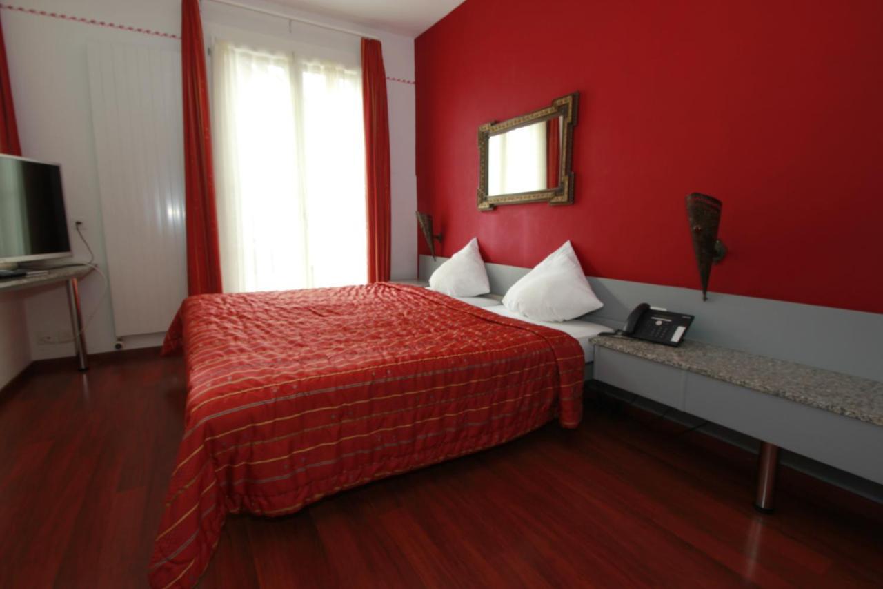Hotel Hippel Krone Kerzers Екстериор снимка