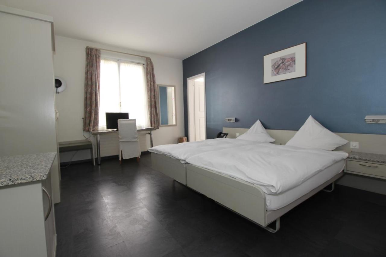 Hotel Hippel Krone Kerzers Екстериор снимка