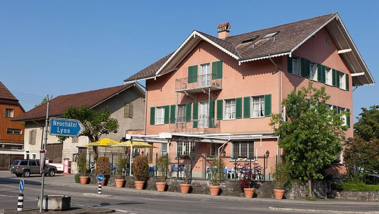 Hotel Hippel Krone Kerzers Екстериор снимка
